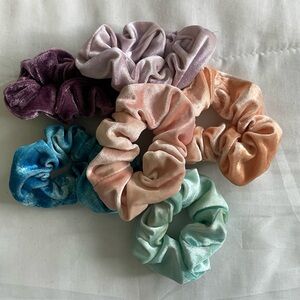 Velvet Pastel Scrunchie Set Francesca’s